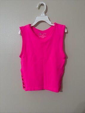 Suzette Collection Women’s Size S Neon Hot Pink Cut Out Tank top, EUC, Runs Smal